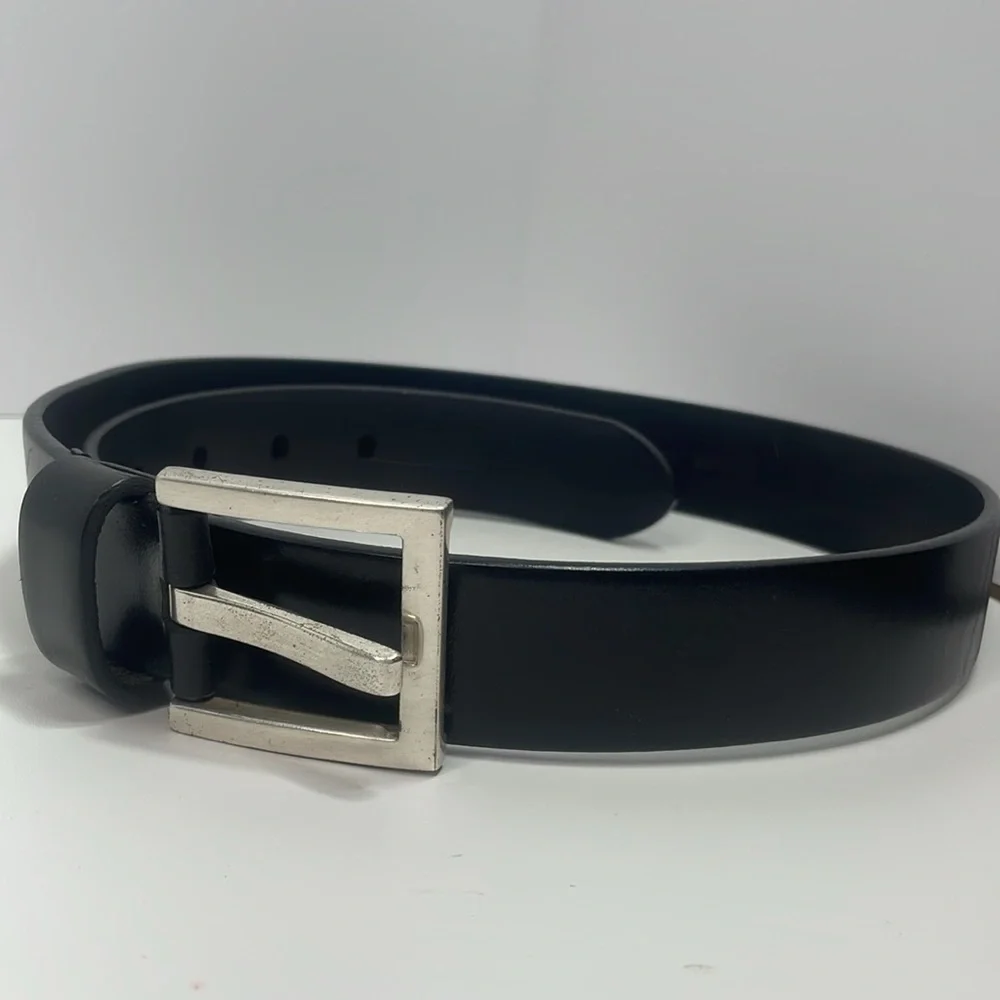 Kenneth Cole Black Genuine Leather Belt SN K1467 Size Medium